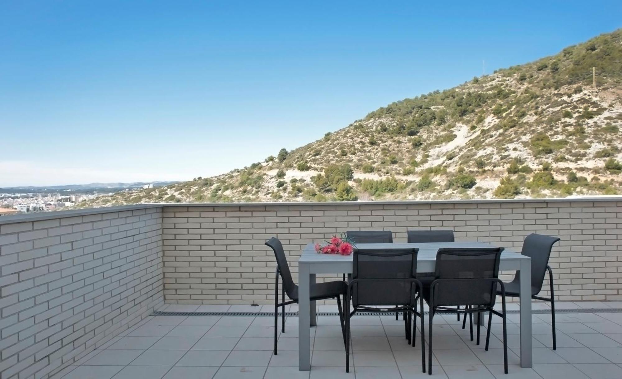 Duplex Moderno 3 Hab Parking, Vistas Al Mar Y Terraza Apartment Sitges Ngoại thất bức ảnh
