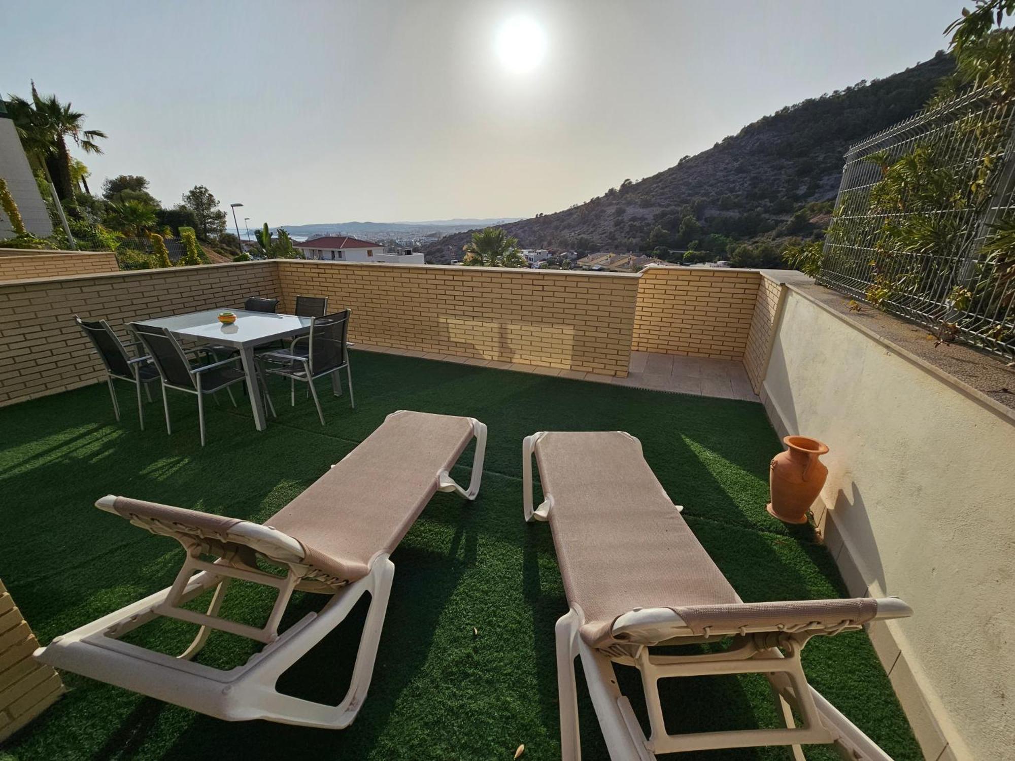Duplex Moderno 3 Hab Parking, Vistas Al Mar Y Terraza Apartment Sitges Ngoại thất bức ảnh