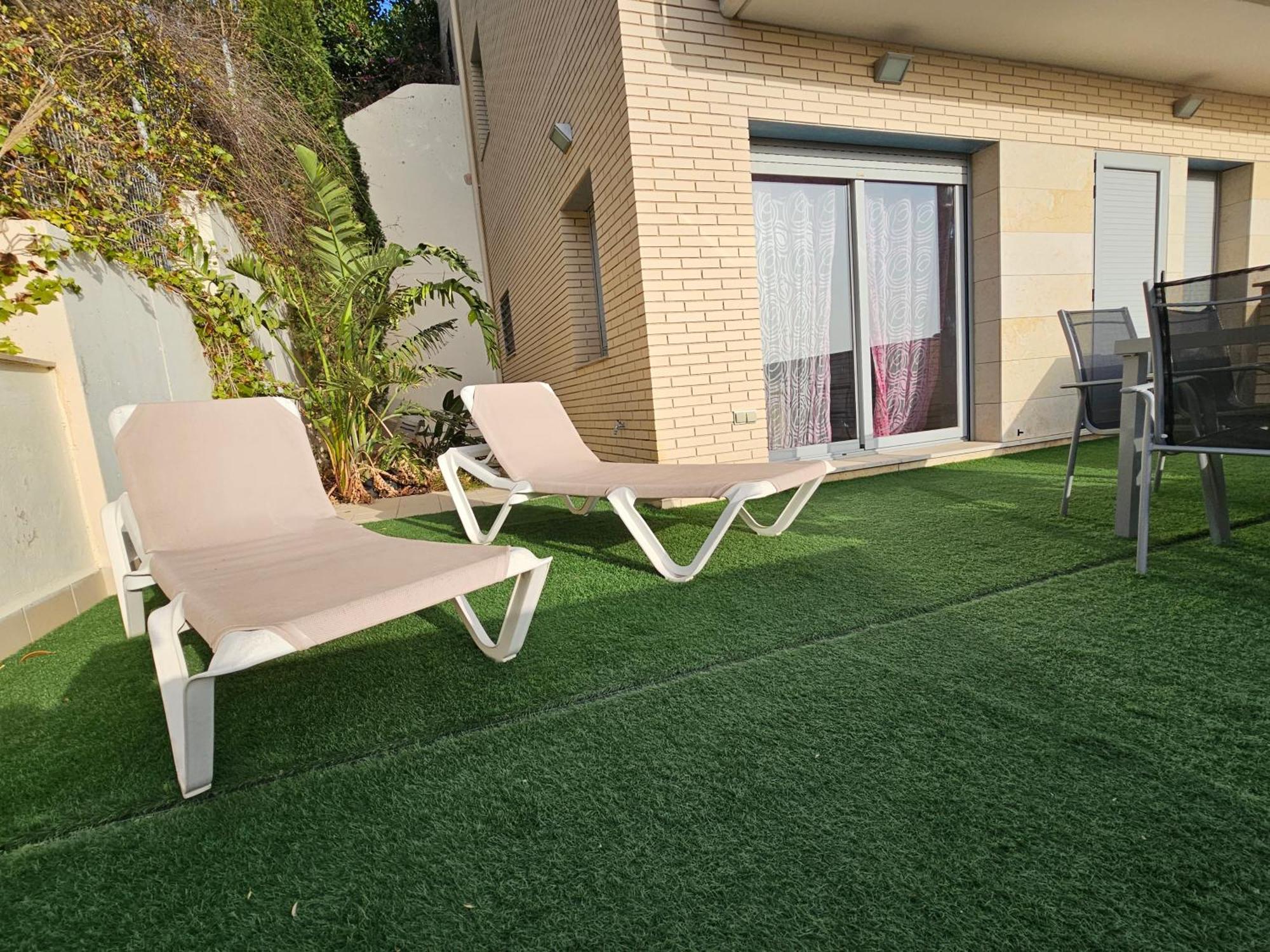 Duplex Moderno 3 Hab Parking, Vistas Al Mar Y Terraza Apartment Sitges Ngoại thất bức ảnh